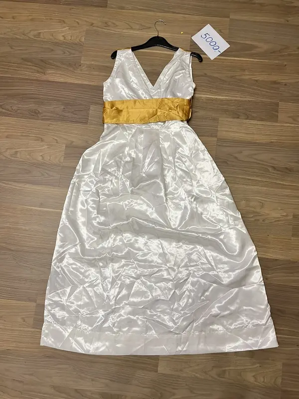 noi-jelmez-m-l_85