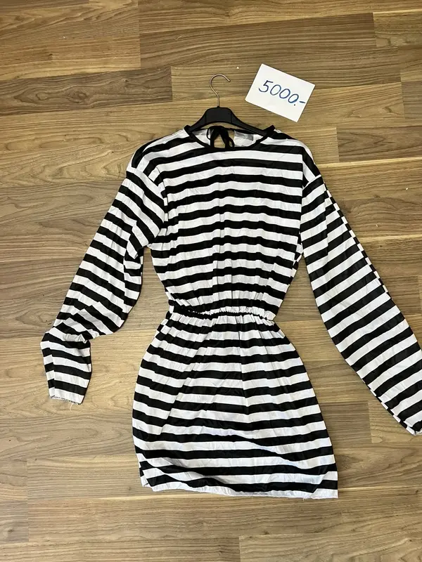 noi-jelmez-m-l_89
